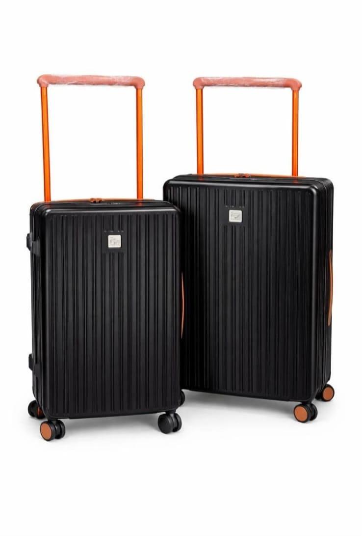 Valises rigides avec détails contrastés
