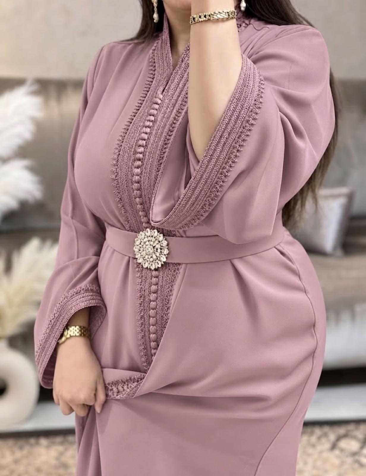 Caftan moderne ceinturé