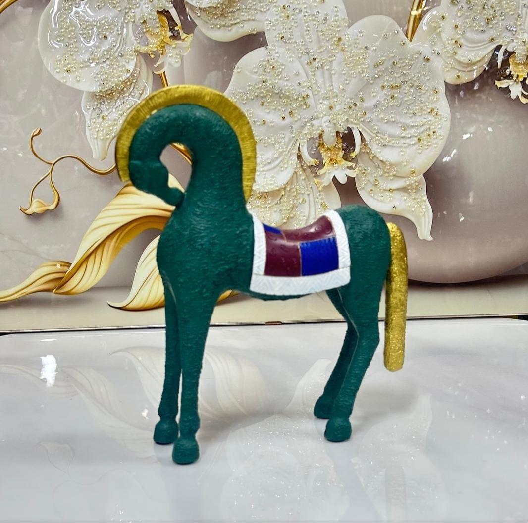 Cheval sellé stylisé