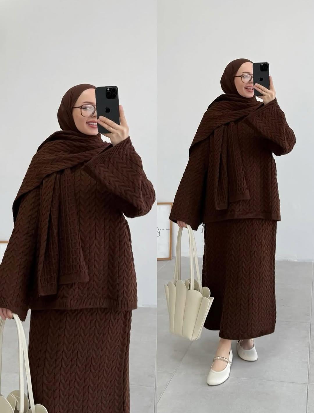 Ensemble pull et jupe en maille avec écharpe