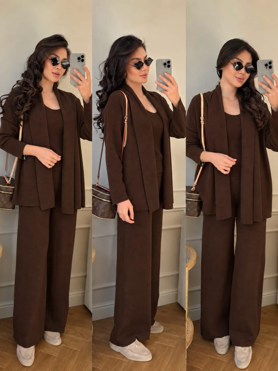 Ensemble tricoté pantalon et cardigan