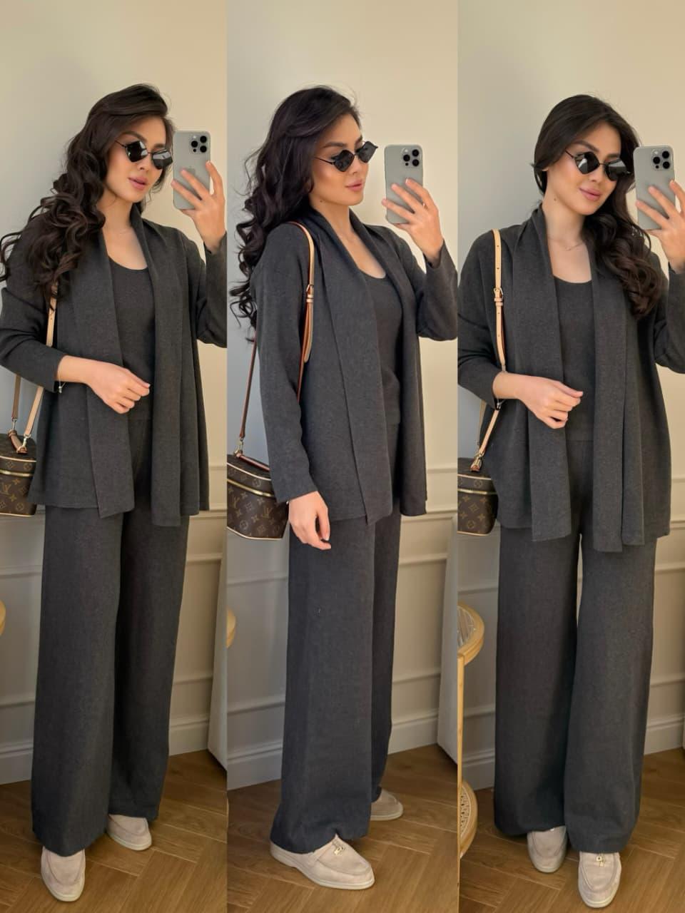 Ensemble tricoté pantalon et cardigan