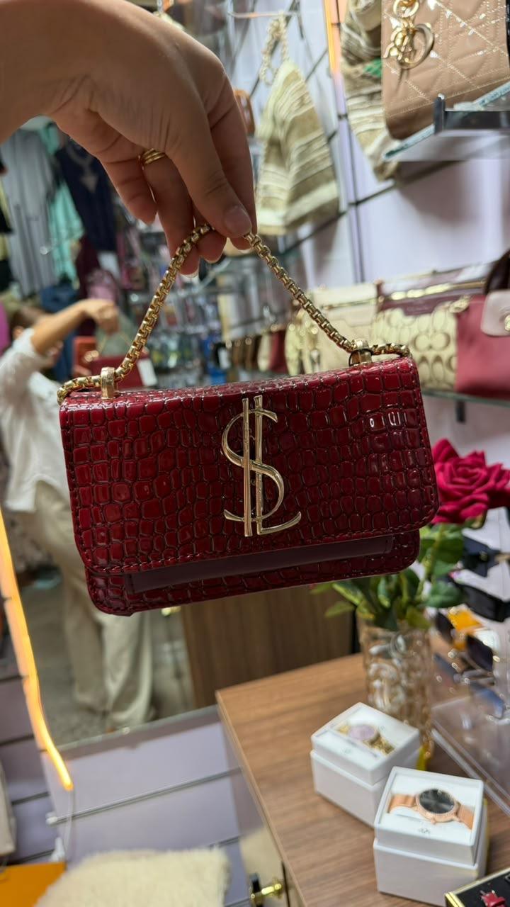 Petit sac à main rouge effet croco avec bandoulière chaîne dorée