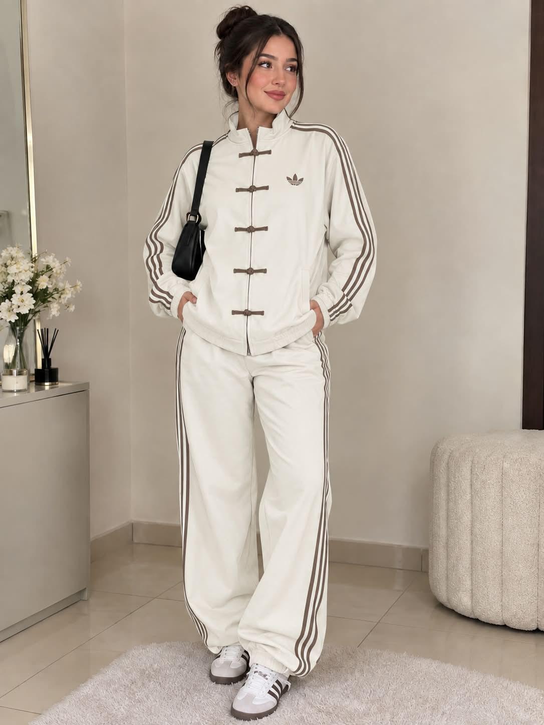 Survêtement Adidas col Mao à boutons